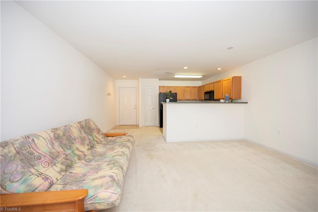 3716 Cotswold Avenue #D, Greensboro, North Carolina image 10