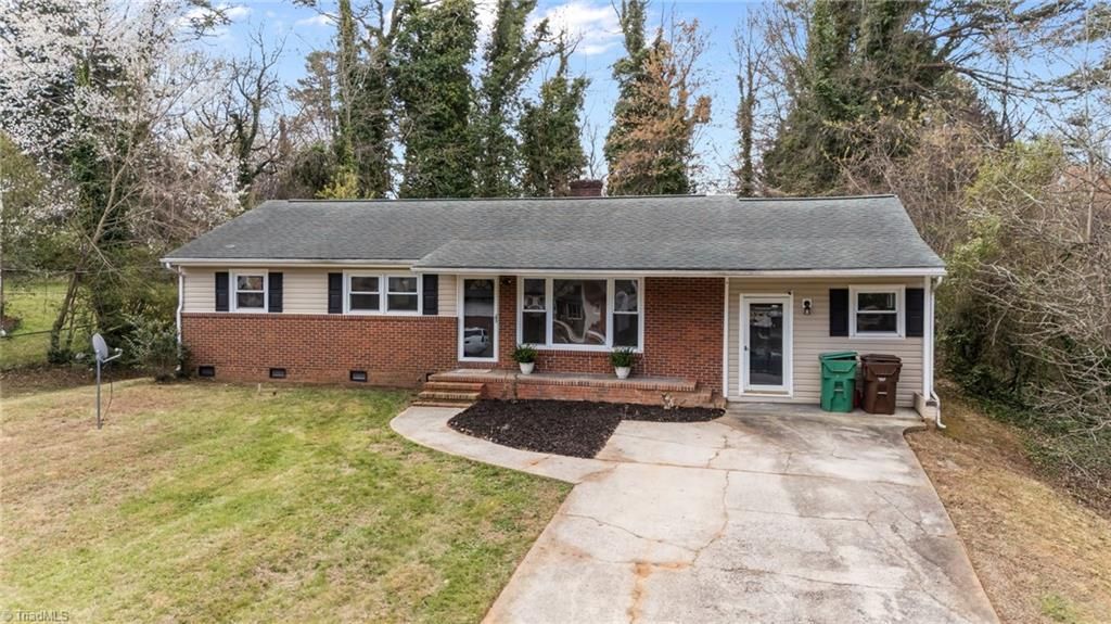 Photo of 1108 Dartmouth Avenue, High Point, NC 27260 (MLS # 1212101)