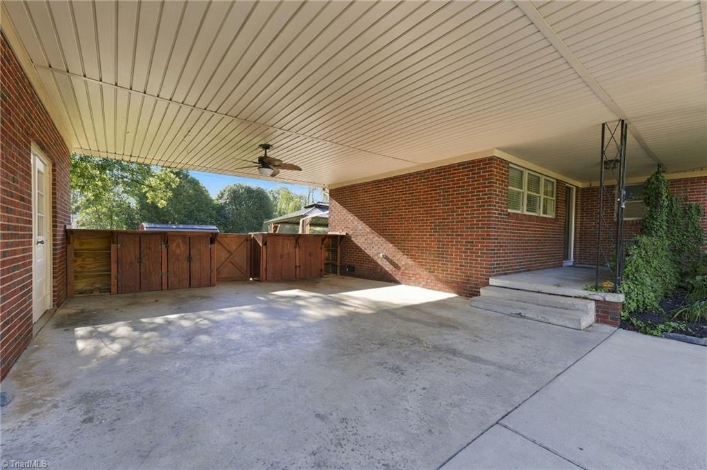 Photo of 234 Collinwood Drive, Burlington, NC 27215 (MLS # 1240051)