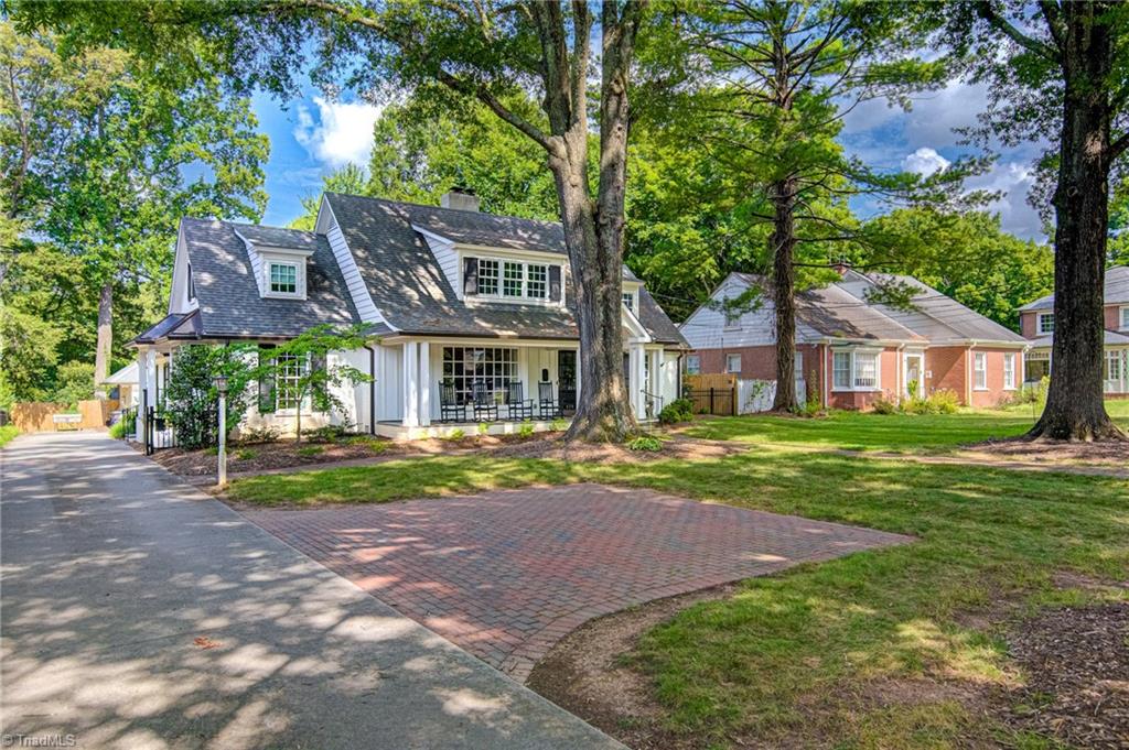 Winston-Salem, North Carolina 27104, United States, 4 Bedrooms Bedrooms, ,4 BathroomsBathrooms,Residential,Pending,106379