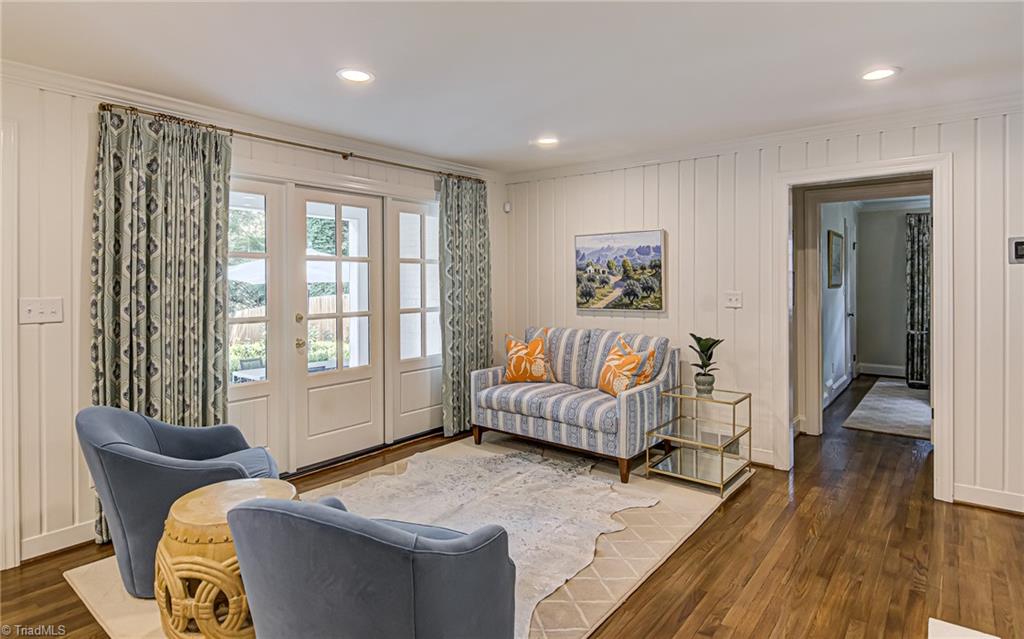 Winston-Salem, North Carolina 27104, United States, 4 Bedrooms Bedrooms, ,4 BathroomsBathrooms,Residential,Pending,106379