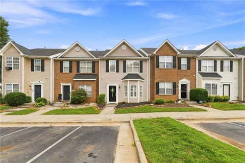 Townhouse For Sale - 118 Heritage Creek Way<br/> Greensboro, NC 27405