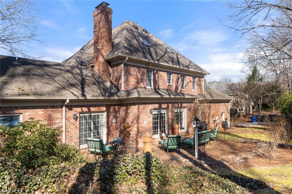 Winston-Salem, North Carolina 27104, United States, 4 Bedrooms Bedrooms, ,4 BathroomsBathrooms,Residential,Pending,5216