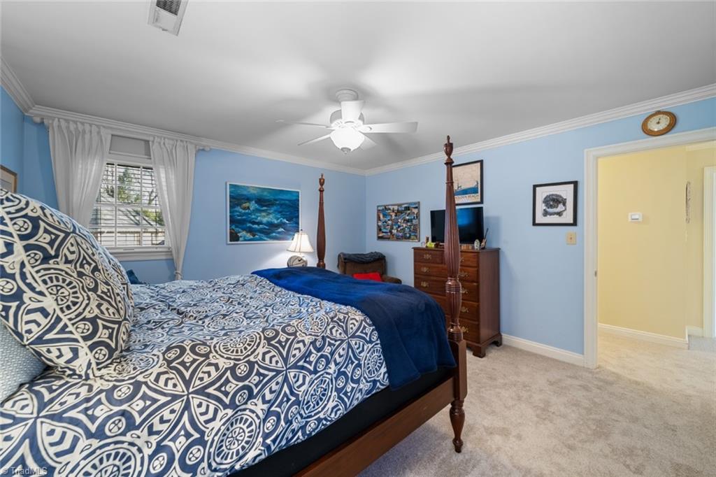 Winston-Salem, North Carolina 27104, United States, 4 Bedrooms Bedrooms, ,4 BathroomsBathrooms,Residential,Pending,5216