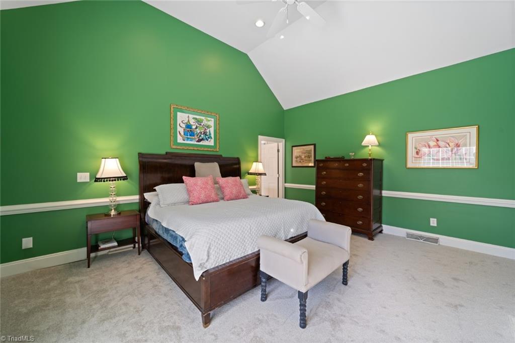 Winston-Salem, North Carolina 27104, United States, 4 Bedrooms Bedrooms, ,4 BathroomsBathrooms,Residential,Pending,5216