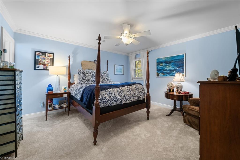 Winston-Salem, North Carolina 27104, United States, 4 Bedrooms Bedrooms, ,4 BathroomsBathrooms,Residential,Pending,5216