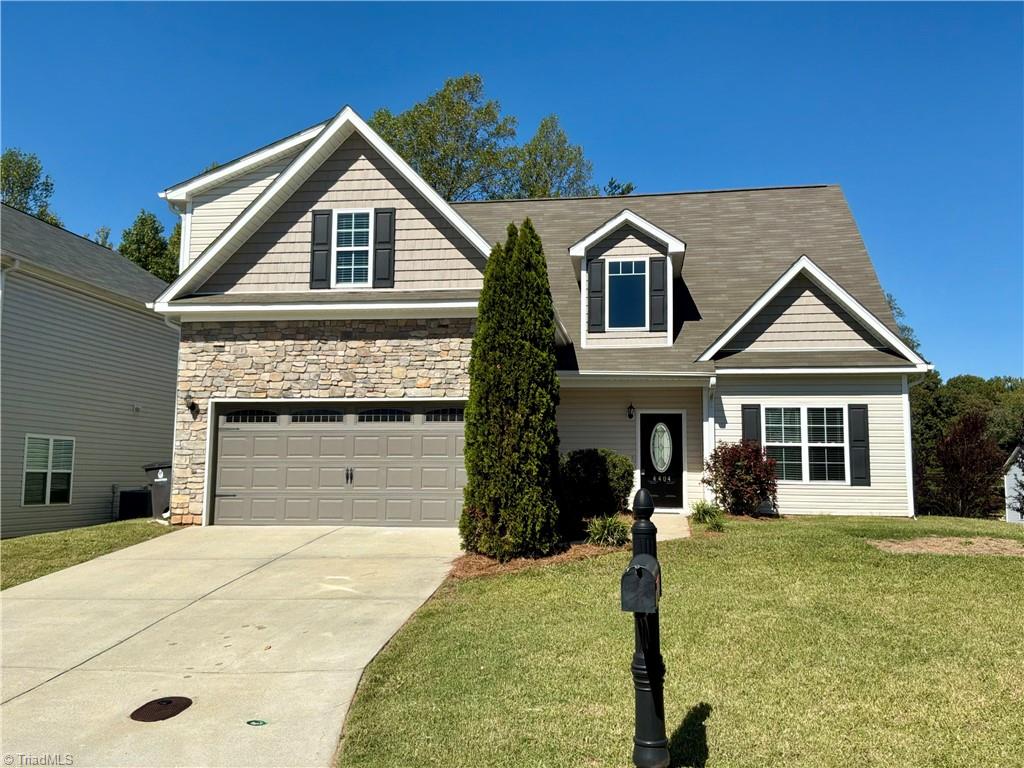 Photo of 4404 Morning Ridge Lane, Winston-Salem, NC 27101 (MLS # 1237044)