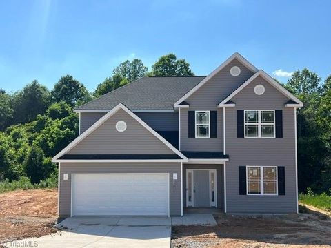 Homes For Sale - 127 Scenic View Trail<br/> Madison, NC 27025
