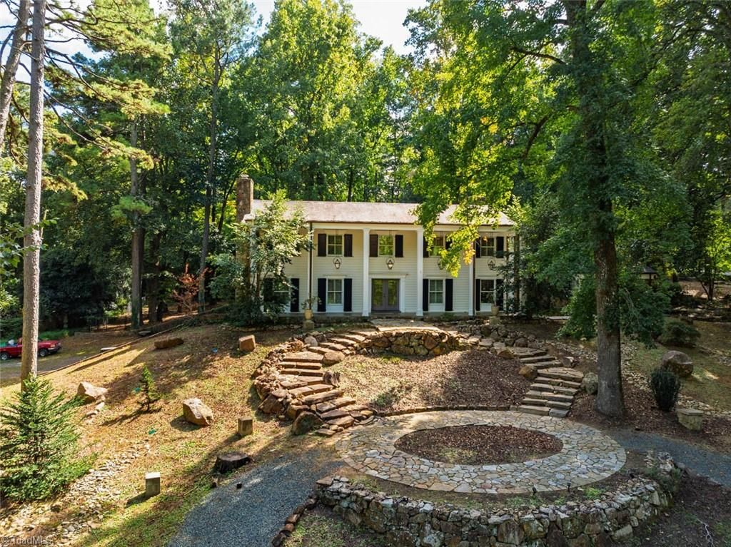 Photo of 52 Dogwood Acres Drive, Chapel Hill, NC 27516 (MLS # 1223307)