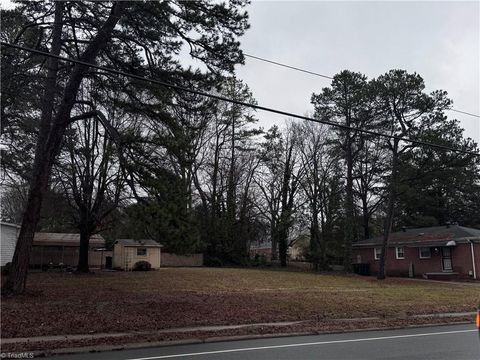 Vacant Land For Sale - 2100 Joe Louis Avenue<br/> Greensboro, NC 27401