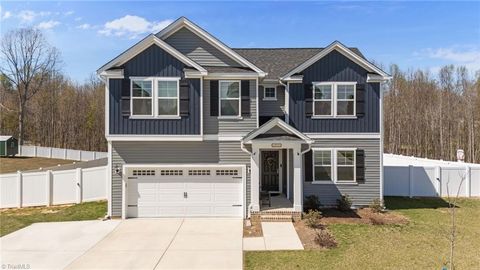 Homes For Sale - 1355 Ouray Drive<br/> Forsyth County, Kernersville, NC 27284