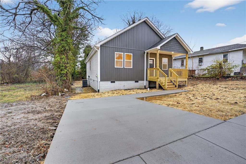 Photo of 1204 Pearson Place, High Point, NC 27260 (MLS # 1210803)