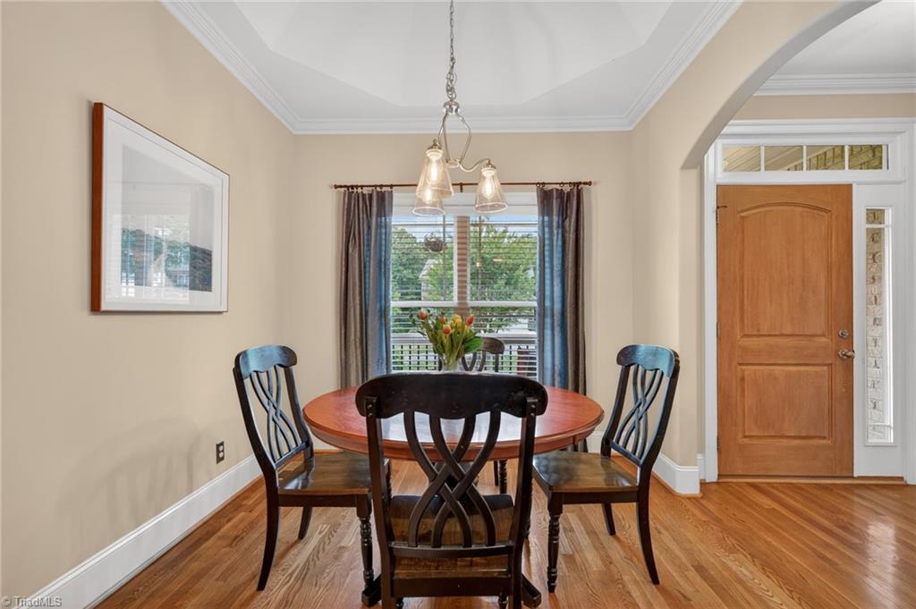 2404 S Tuckers Farm Court