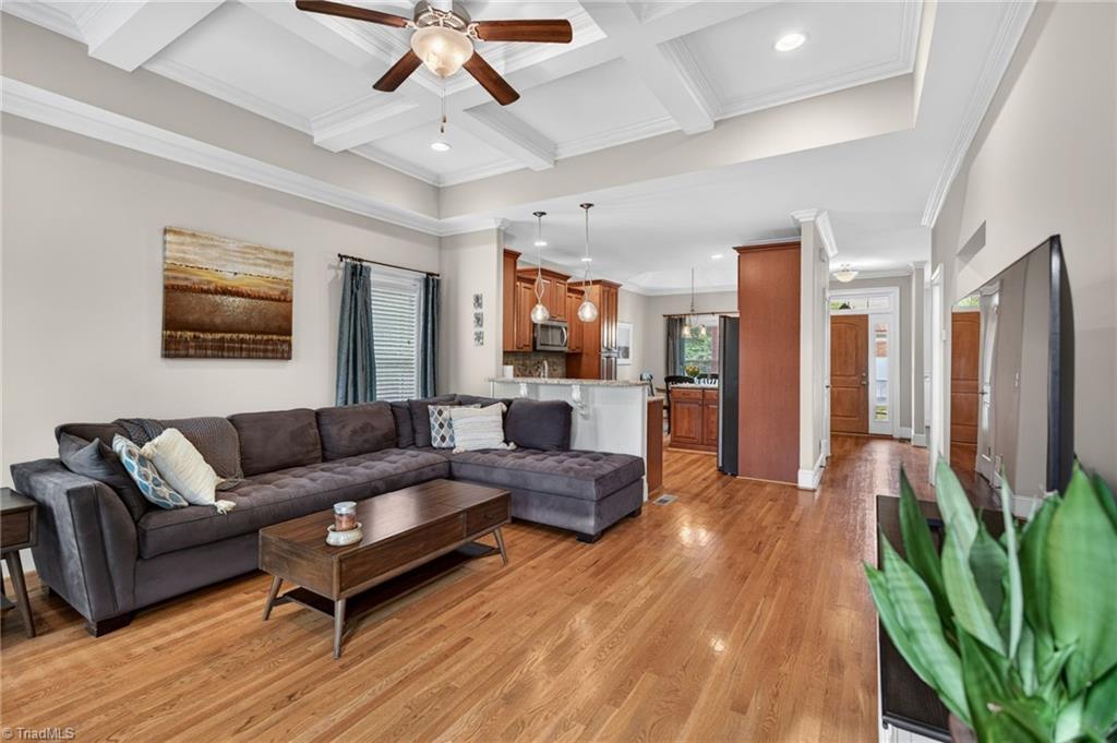 2404 S Tuckers Farm Court