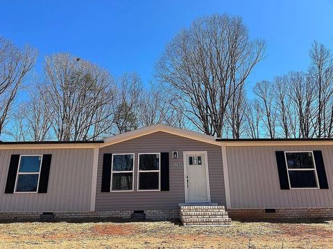 Homes For Sale - 6008 Apple Wyrick Road<br/> Gibsonville, NC 27249