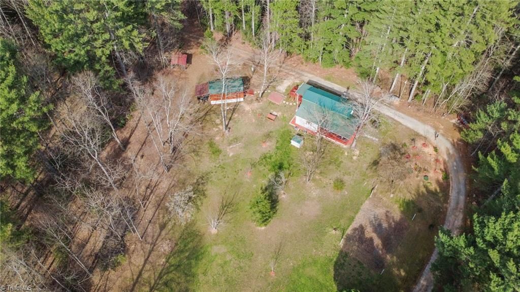 Photo of 6414 Summit Road, Purlear, NC 28665 (MLS # 1213509)
