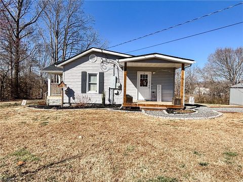 Homes For Sale - 187 Eaton Street<br/> Surry County, Mount Airy, NC 27030