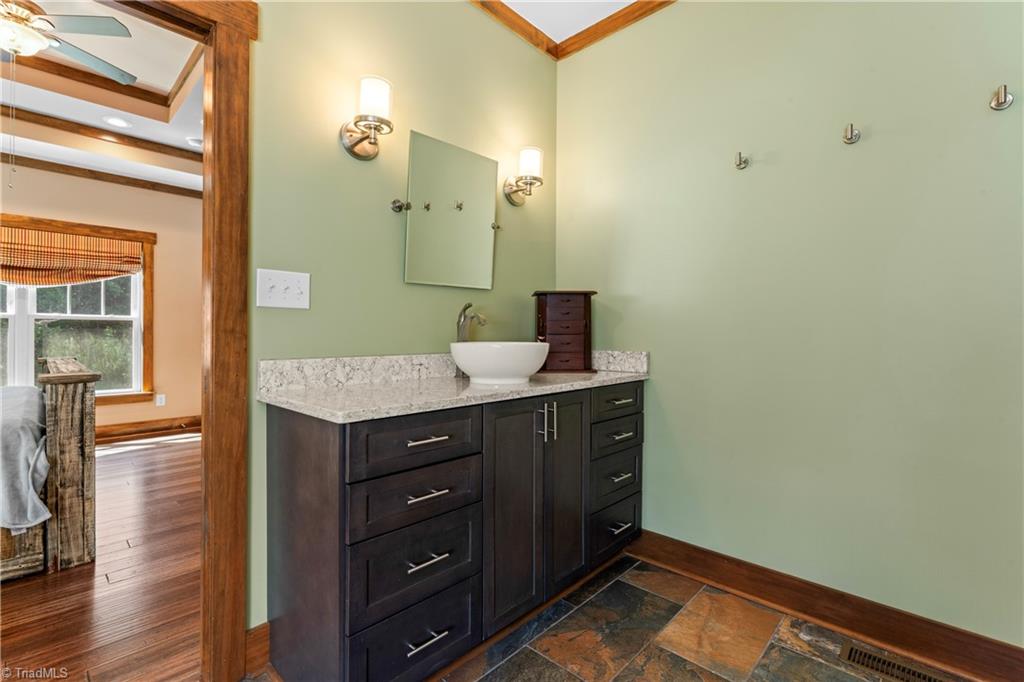 1420 Burnetts Chapel Road, Greensboro, North Carolina image 17