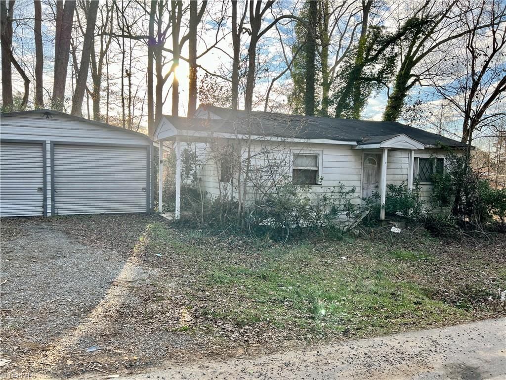 Photo of 156 Spruce Street, Mocksville, NC 27028 (MLS # 1207683)