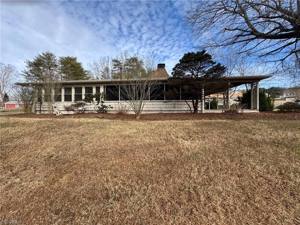 Photo of 1695 Mizpah Church Road, Rural Hall, NC 27045 (MLS # 1207563)