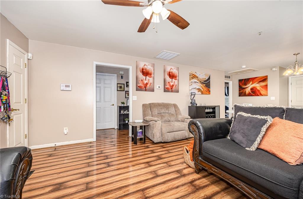 625 Shirley Lane, Greensboro, North Carolina image 4