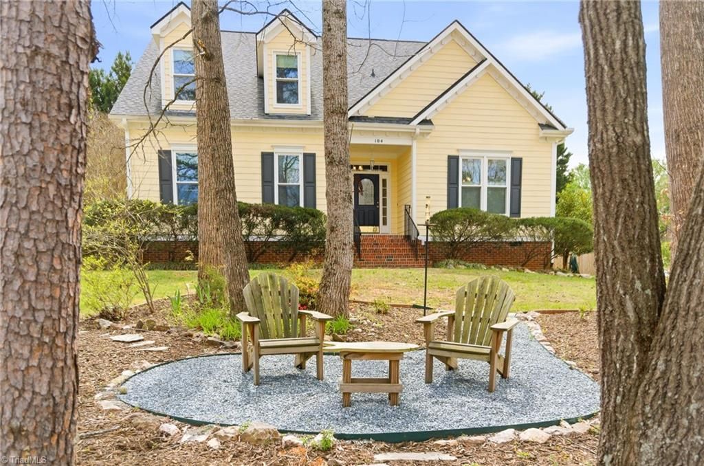 Photo of 104 Bayhill Court, Mebane, NC 27302 (MLS # 1214112)