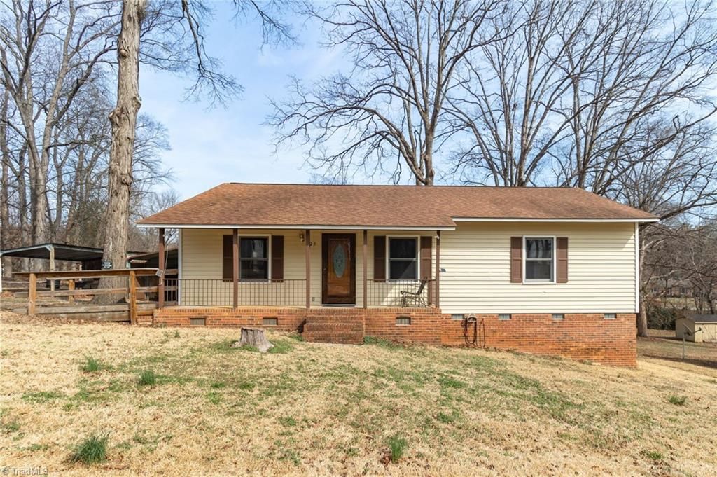 Photo of 123 Rocky Knoll Circle, Greensboro, NC 27406 (MLS # 1211264)