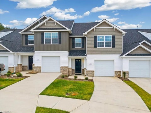 Townhouse For Sale - 150 Tallwood Drive<br/> Surry County, Elkin, NC 28621