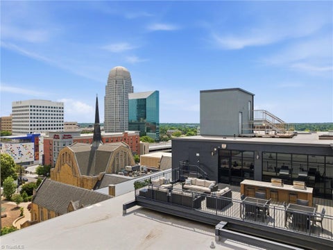 Condo For Sale - 400 W 4th Street #504<br/> Winston-Salem, NC 27101