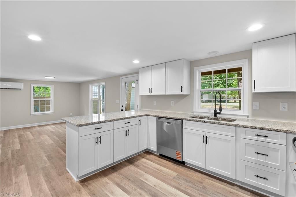 Photo of 4209 Old Mountain Road, Lexington, NC 27292 (MLS # 1218697)