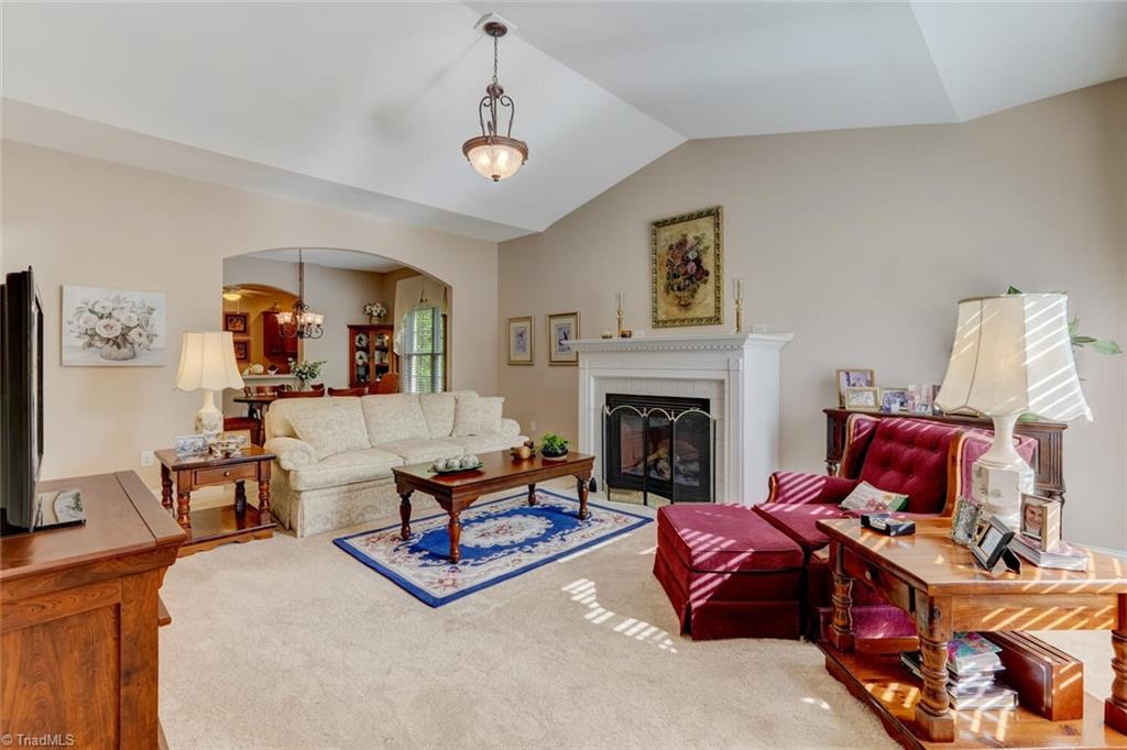 2214 St James Drive, Reidsville, North Carolina image 9