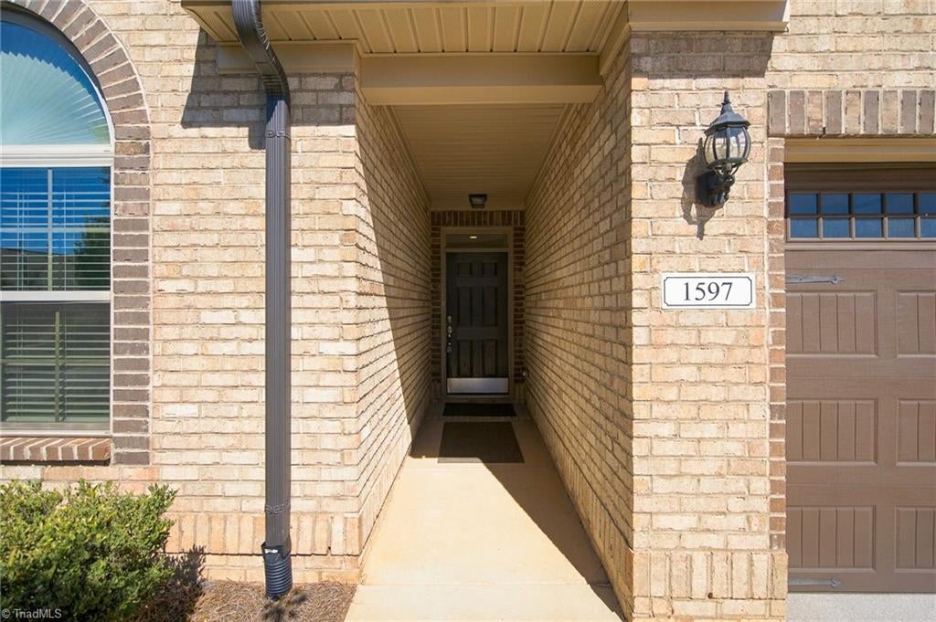 1597 Oakbluffs Drive