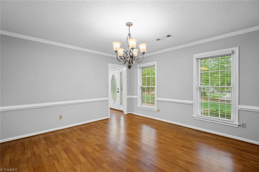 429 Drayton Park Drive, Kernersville, North Carolina image 6
