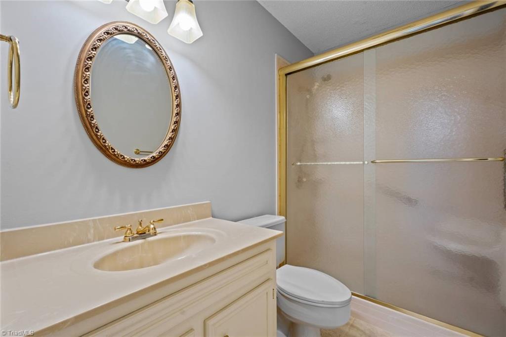 429 Drayton Park Drive, Kernersville, North Carolina image 29