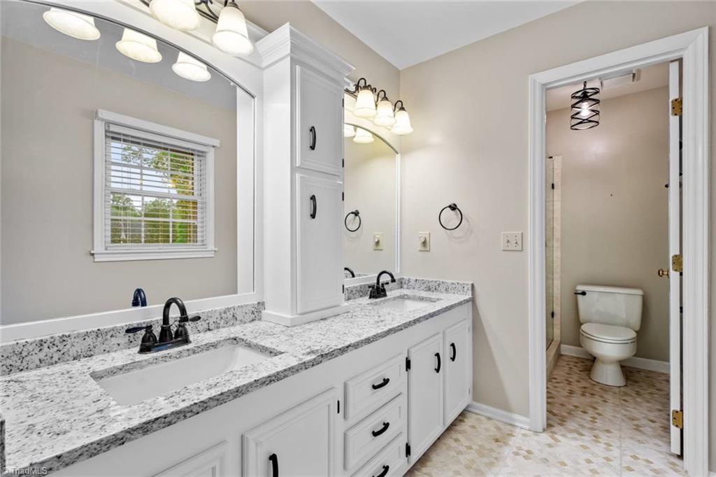 429 Drayton Park Drive, Kernersville, North Carolina image 20