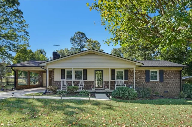 3445 Midway Acres Road, photo 5 of 36