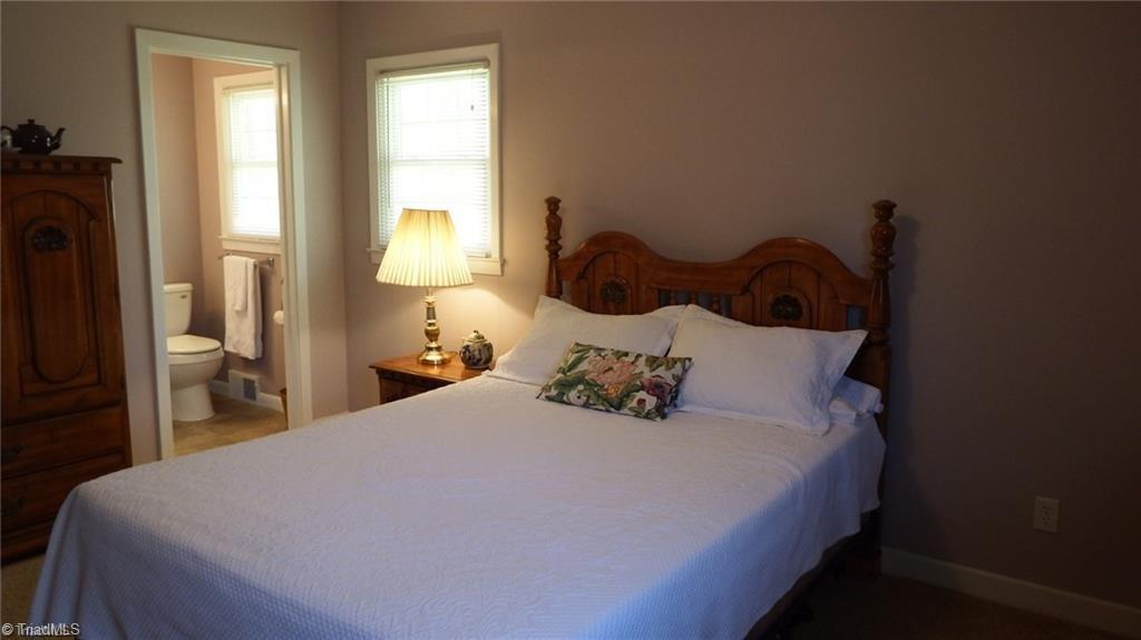318 Crestview Drive, Thomasville, North Carolina image 5