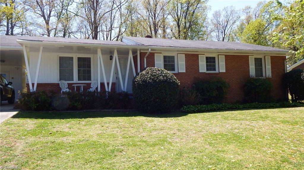 318 Crestview Drive, Thomasville, North Carolina image 1