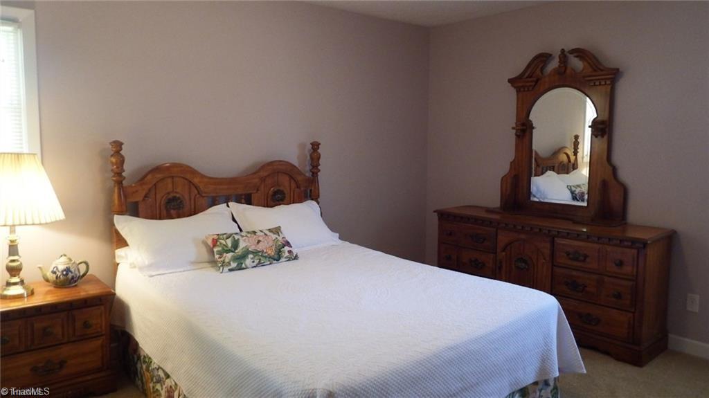 318 Crestview Drive, Thomasville, North Carolina image 4