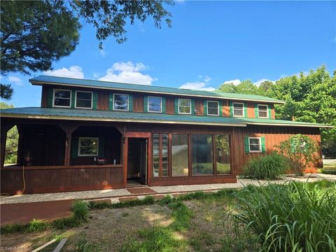 Homes For Sale - 1800 Pleasant Hill Liberty Road<br/> Liberty, NC 27298