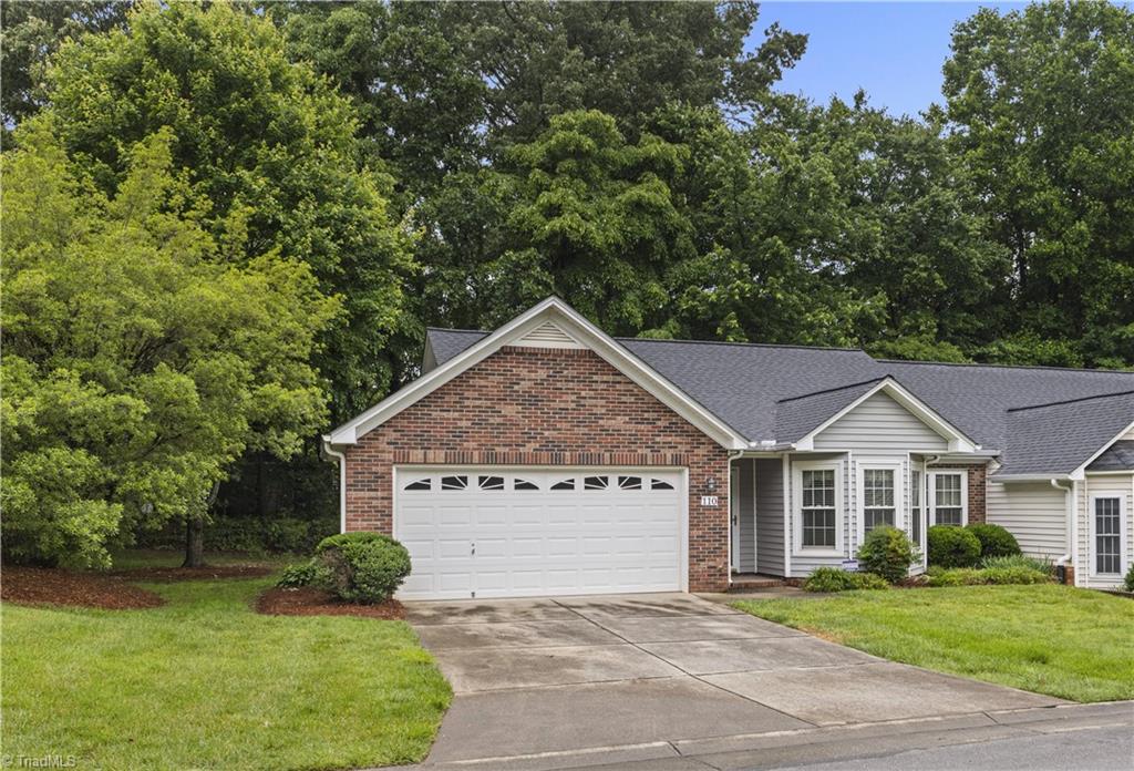 Winston-Salem, North Carolina 27106, United States, 2 Bedrooms Bedrooms, ,2 BathroomsBathrooms,Residential,Pending,141438