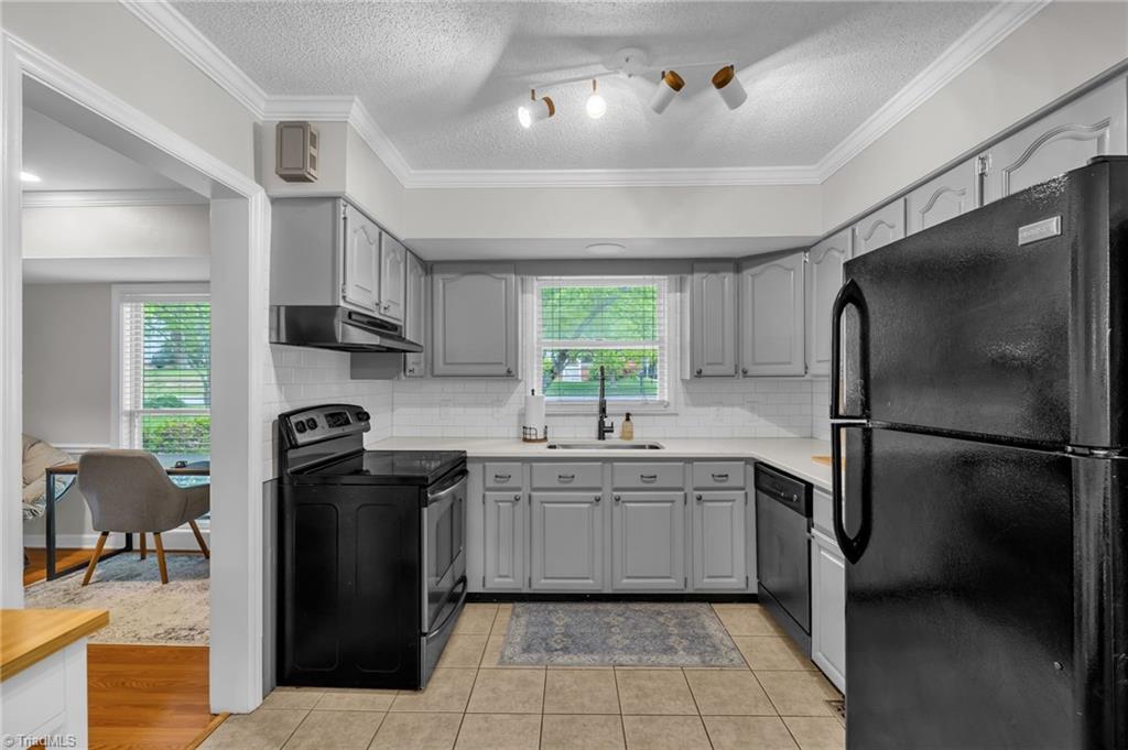 2725 Shady Lawn Drive, Greensboro, North Carolina image 12