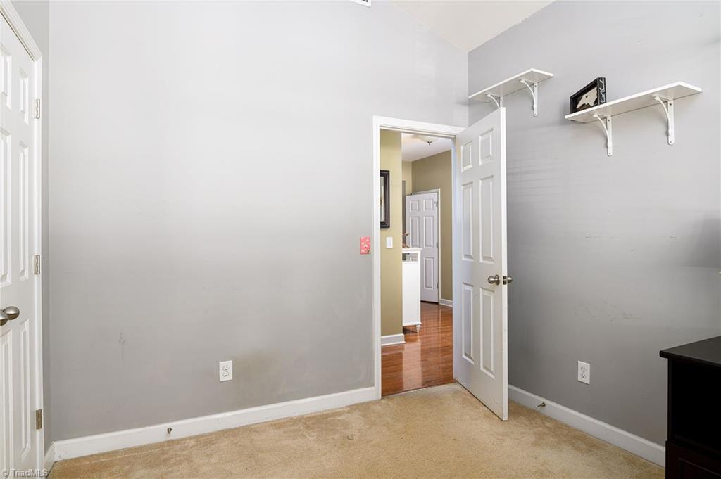 2464 Birch View Drive, High Point, North Carolina image 19