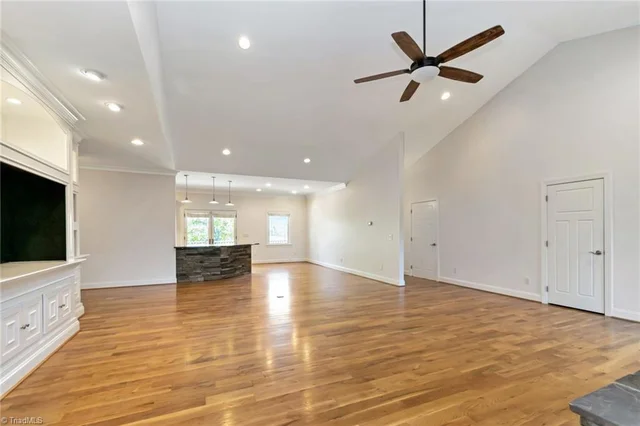 3814A Sparta Road, photo 3 of 46