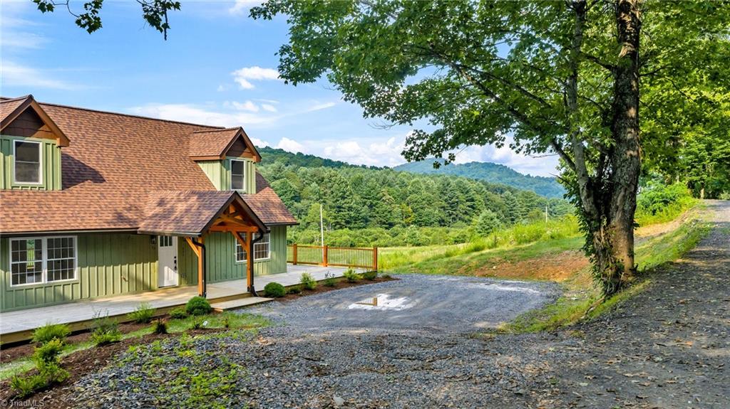 Photo of 275 Grover Howell Road, West Jefferson, NC 28694 (MLS # 1234771)