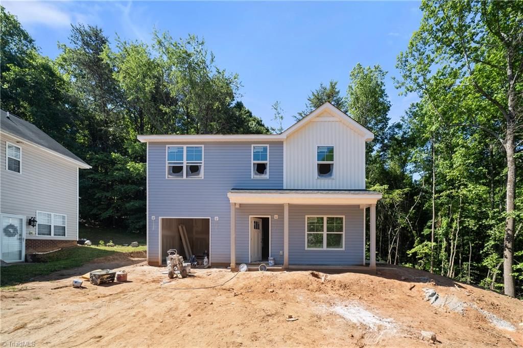 Photo of 3724 Signet Drive, Winston-Salem, NC 27101 (MLS # 1218644)