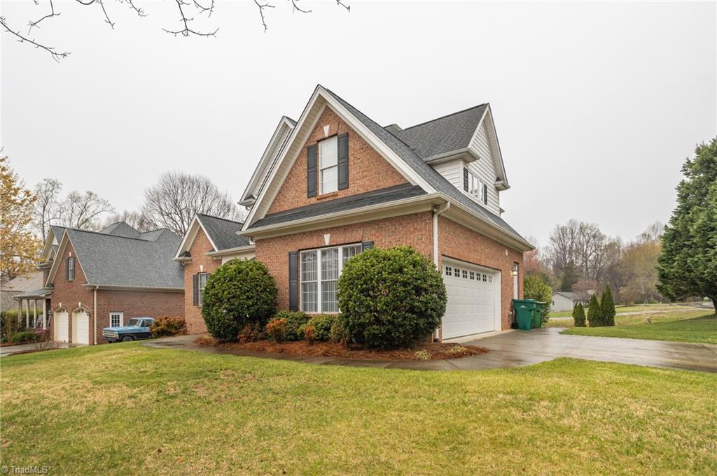 7101 Greystone Village Court, Clemmons, North Carolina image 4