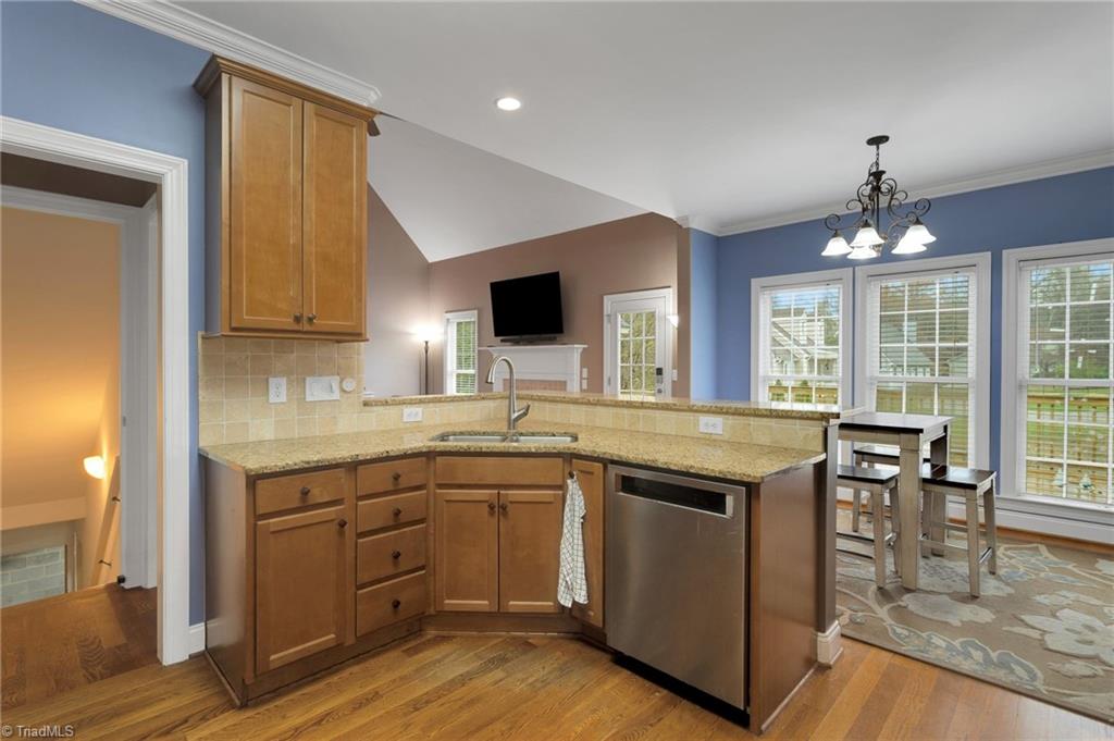 7101 Greystone Village Court, Clemmons, North Carolina image 10