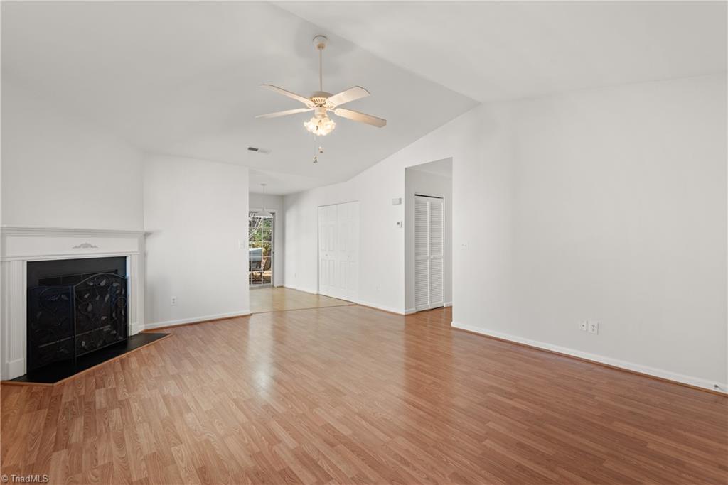 Winston-Salem, North Carolina 27103, United States, 3 Bedrooms Bedrooms, ,2 BathroomsBathrooms,Residential,Active,254657