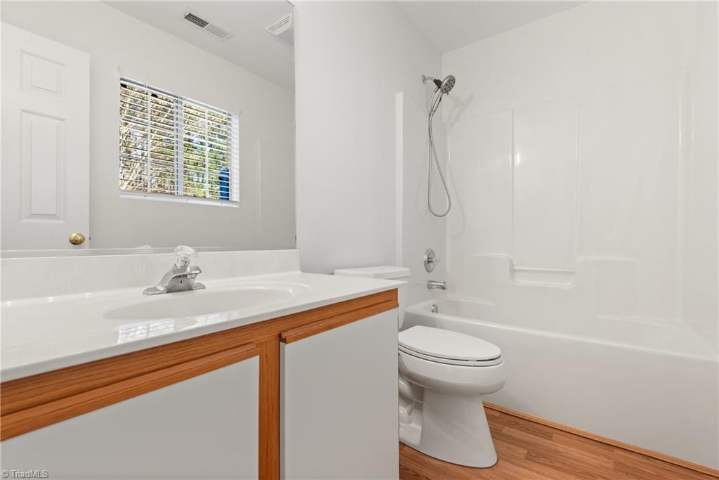 Winston-Salem, North Carolina 27103, United States, 3 Bedrooms Bedrooms, ,2 BathroomsBathrooms,Residential,Active,254657